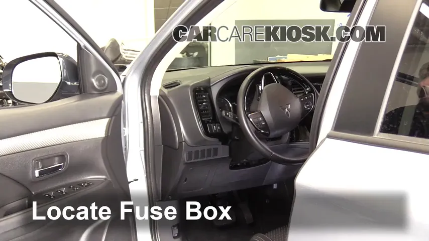 2016 Mitsubishi Outlander SE 2.4L 4 Cyl. Fuse (Interior)